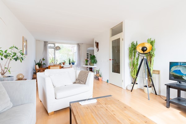 Medium property photo - Hella Haasseplantsoen 9, 2343 KR Oegstgeest